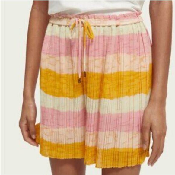 Scotch & Soda Pleated Stripe Short - Picture 1 of 5